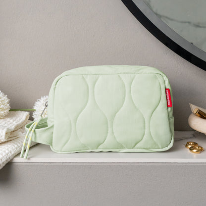 cosmeticpouch M puffer iced matcha cosmeticpouch M Reisenthel