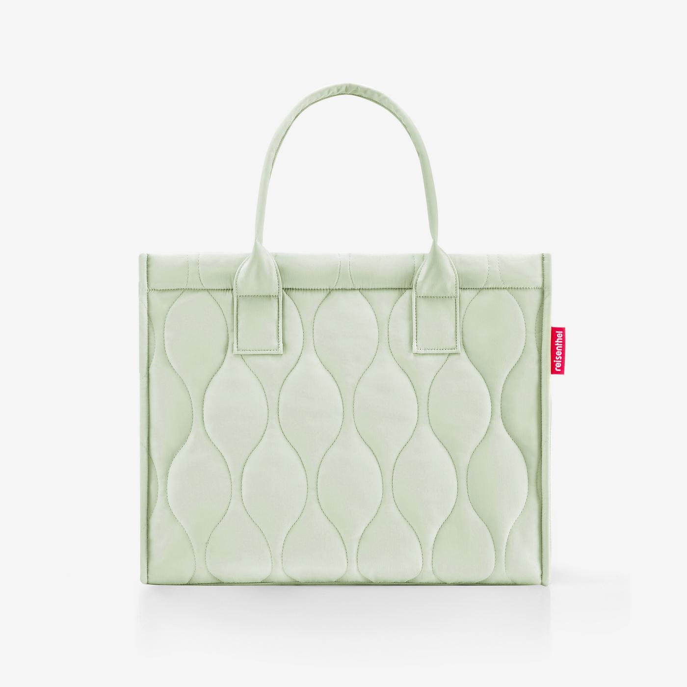 daily shopper puffer iced matcha daily shopper Reisenthel