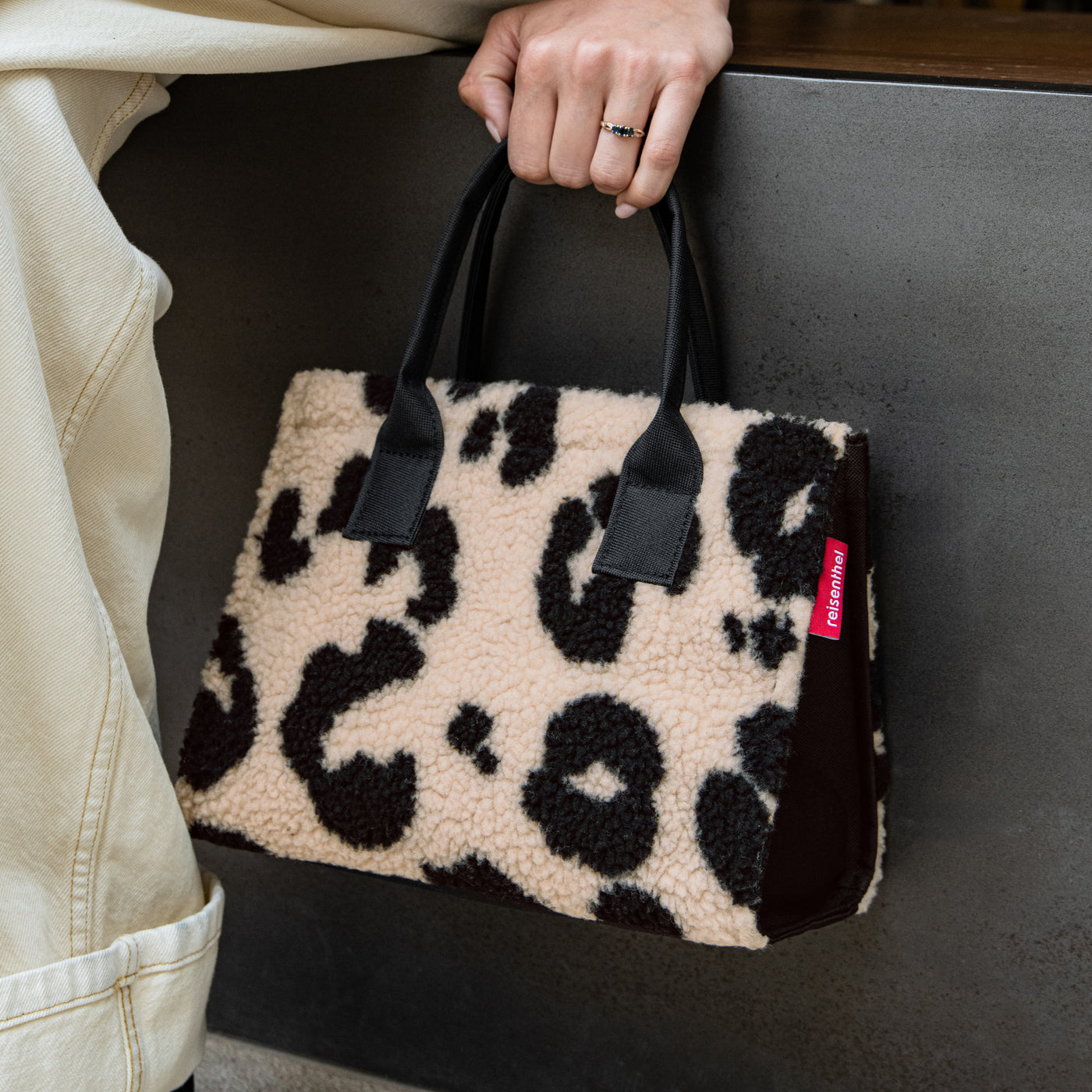 daily shopper XS teddy leo cream