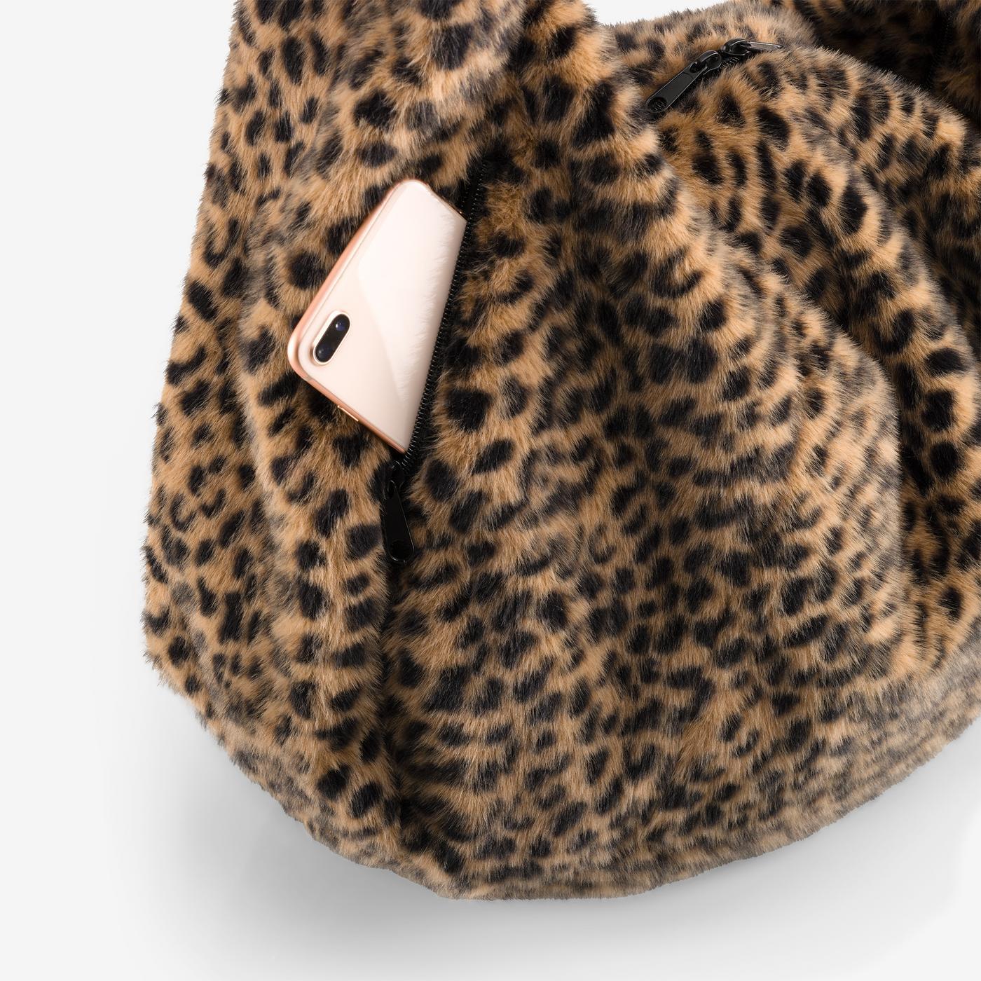 moonbag leo fake fur