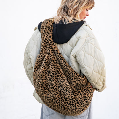 moonbag leo fake fur