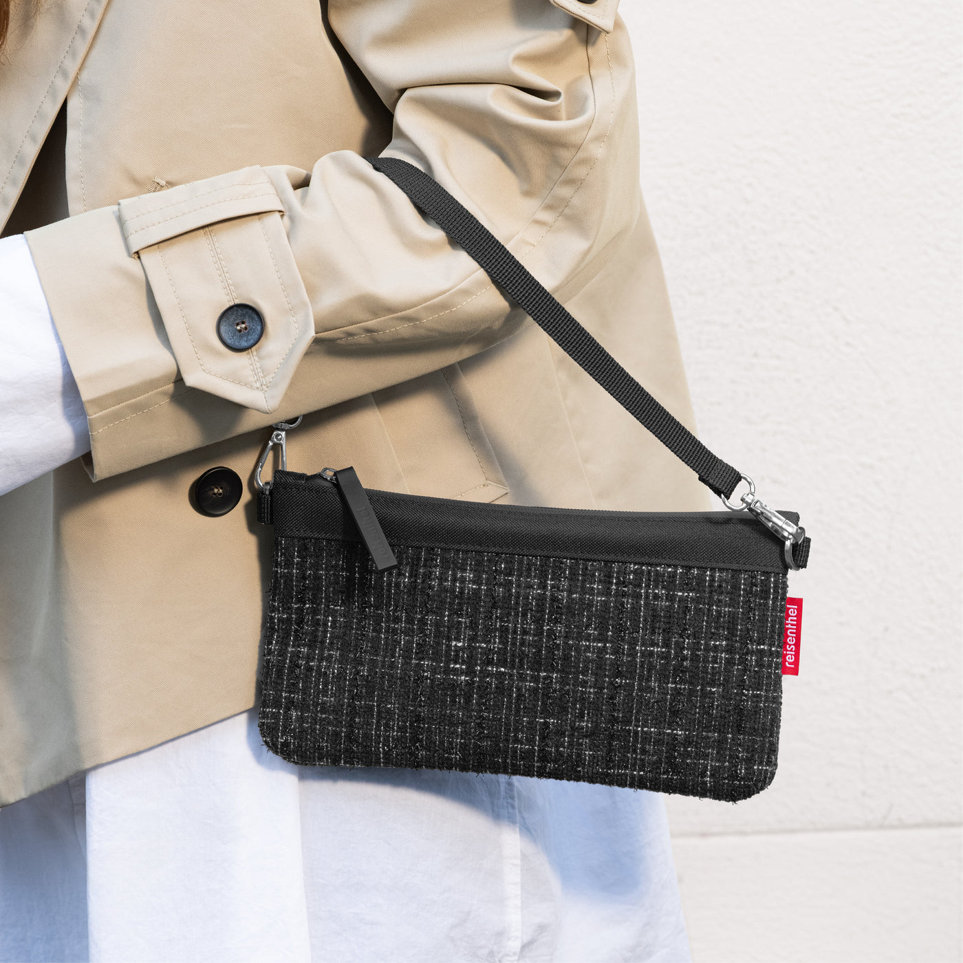 mini pouch bouclé black