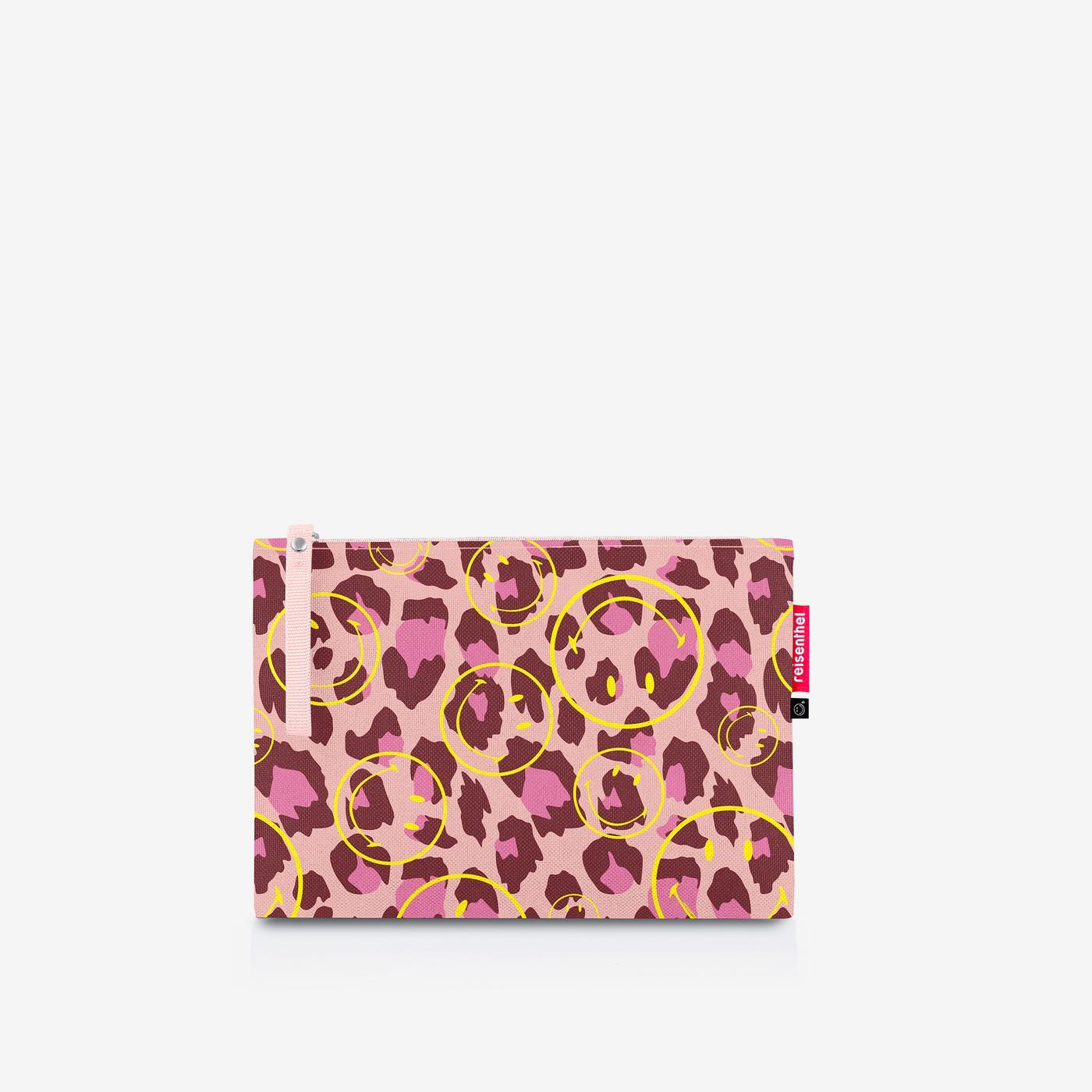 case 1 smiley leo blush case 1 Reisenthel