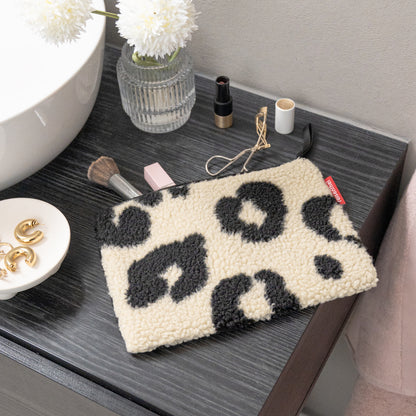 case 1 teddy leo cream