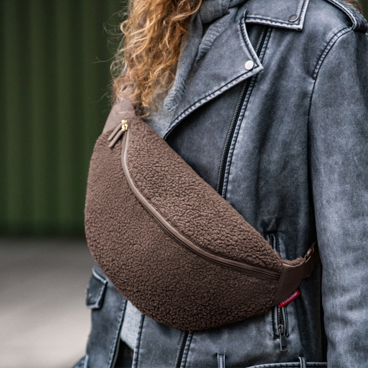 city beltbag teddy chocolate