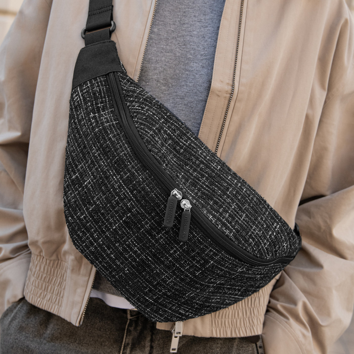 city beltbag bouclé black
