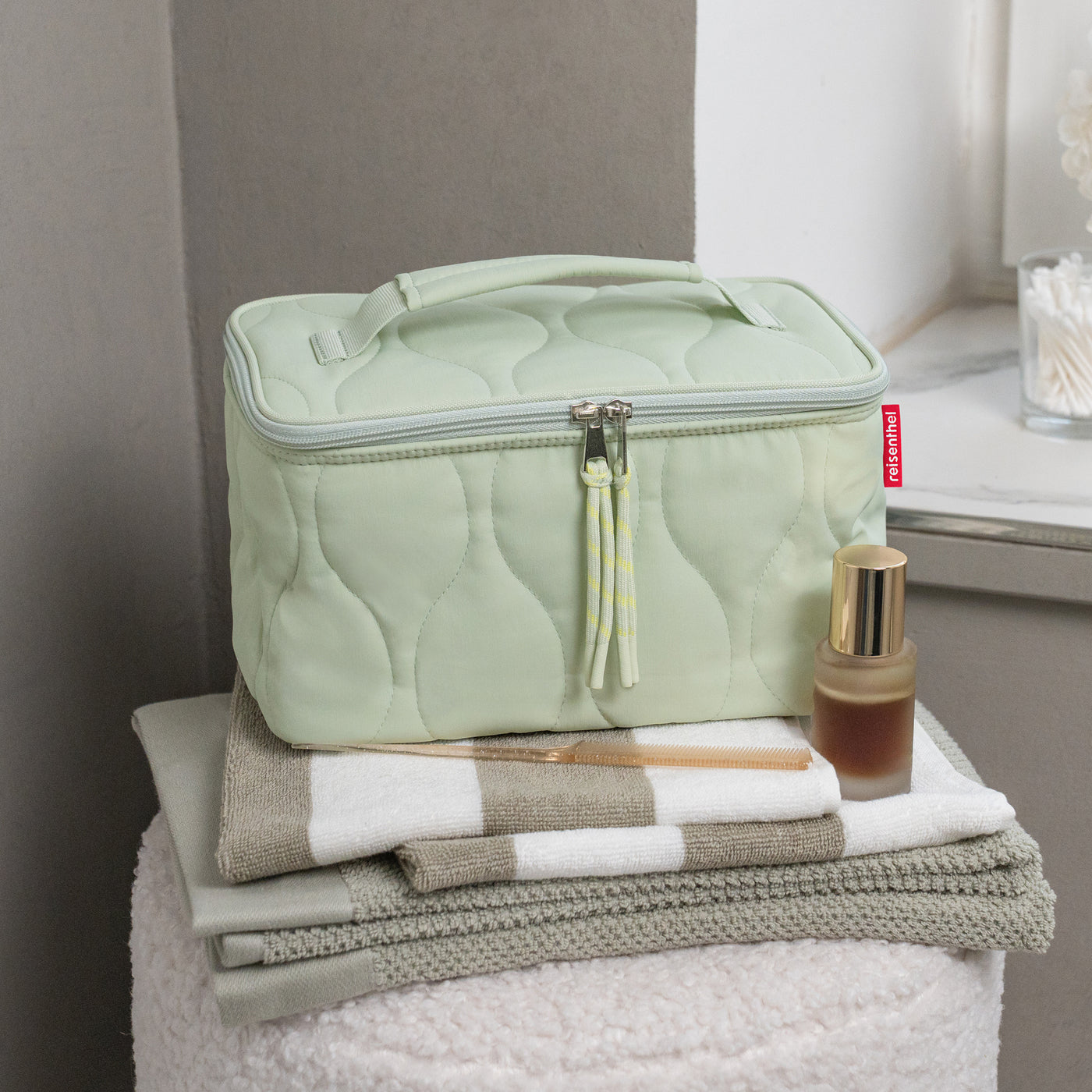 cosmetic case puffer iced matcha cosmetic case Reisenthel