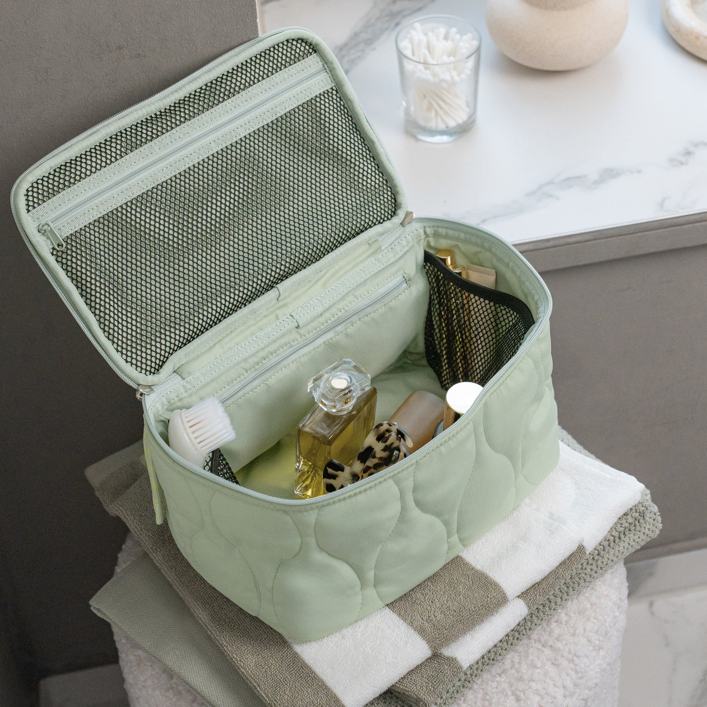 cosmetic case puffer iced matcha cosmetic case Reisenthel