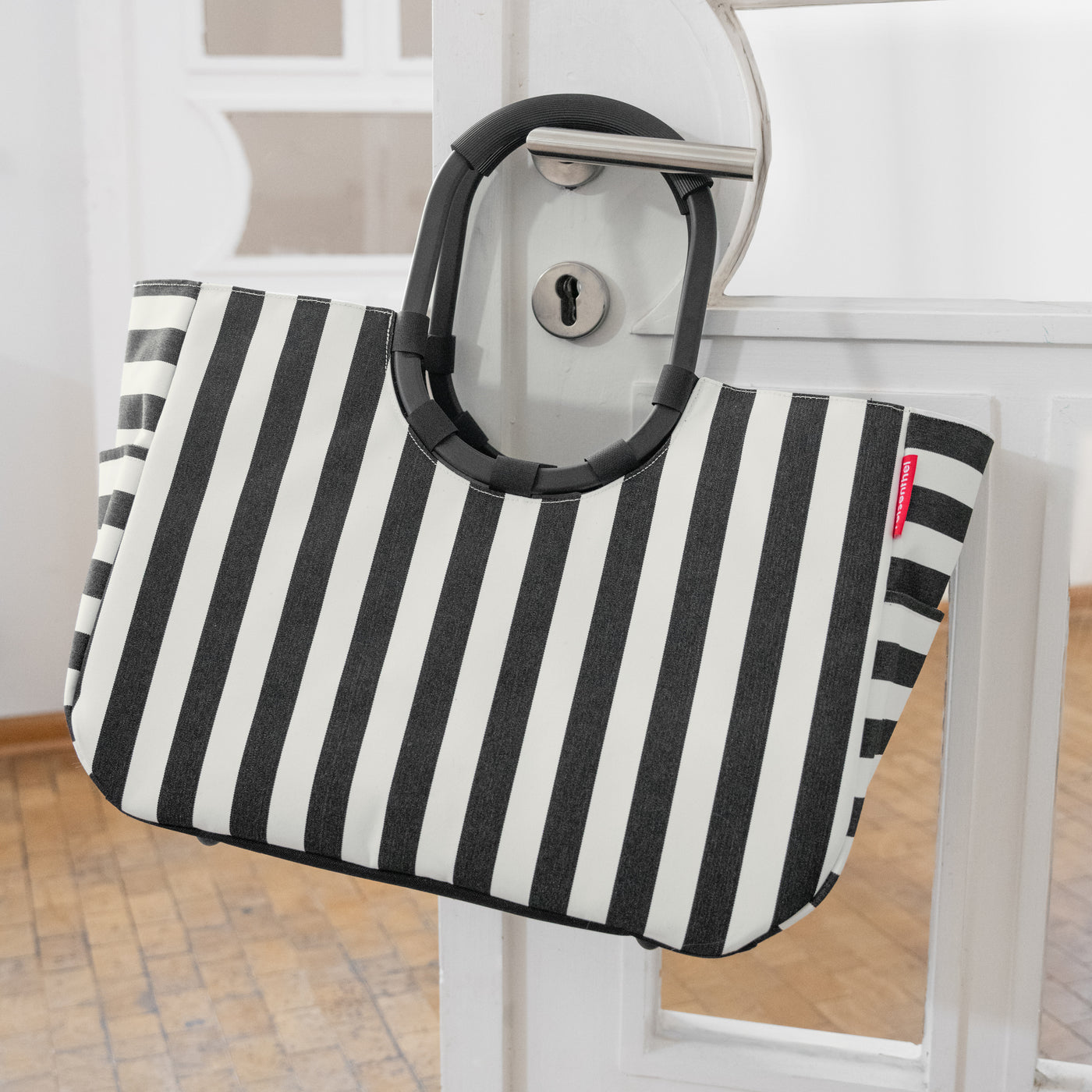 loopshopper L summerstripes black loopshopper L Reisenthel