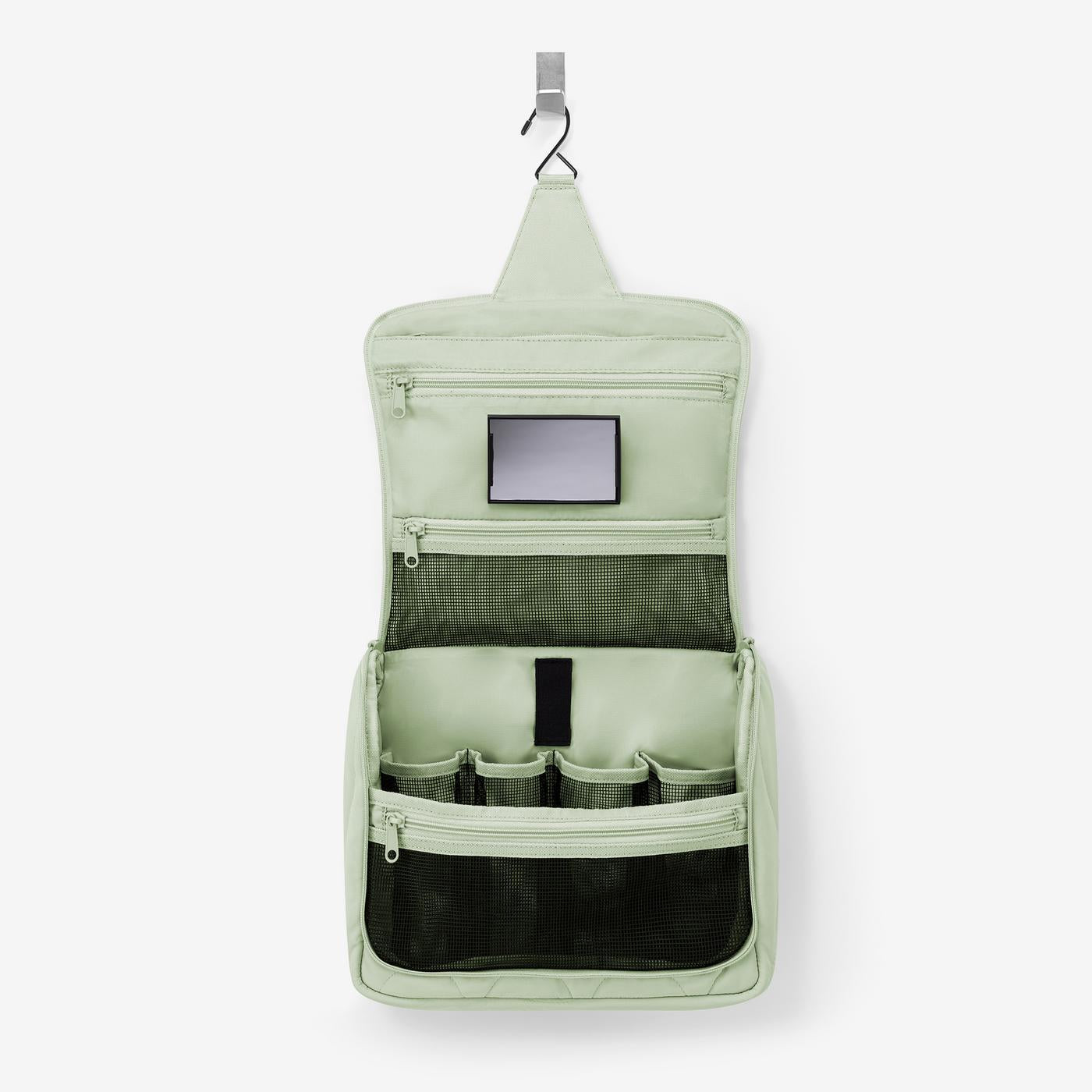 toiletbag XL puffer iced matcha toiletbag XL Reisenthel