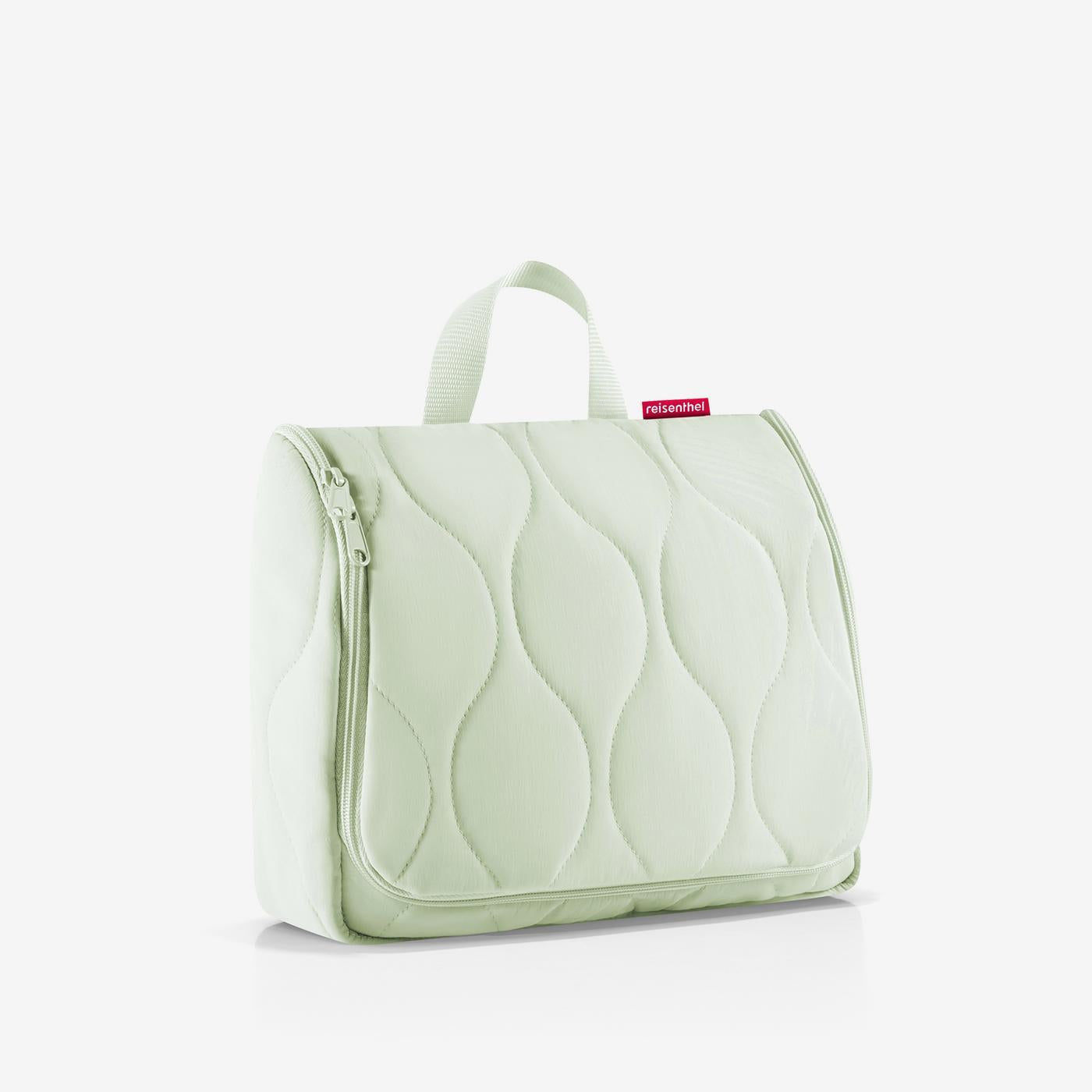 toiletbag XL puffer iced matcha toiletbag XL Reisenthel