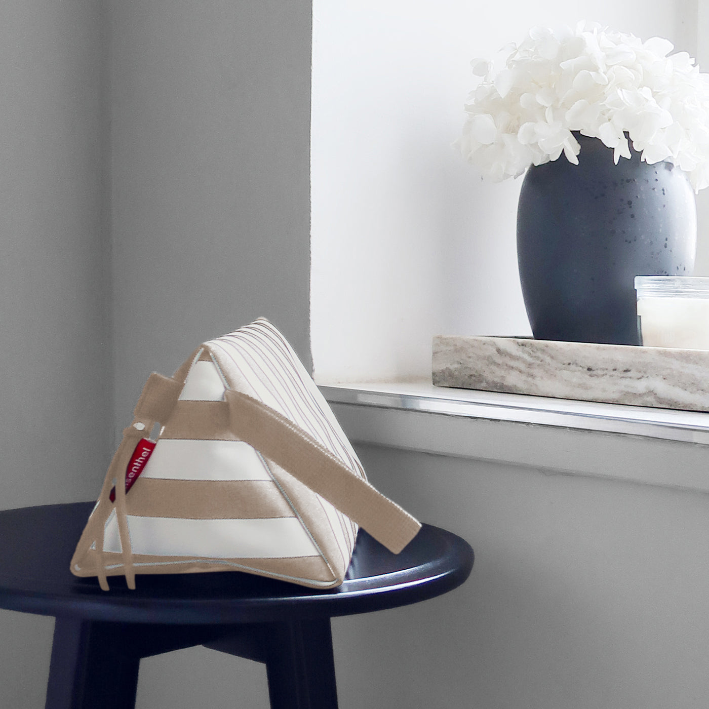 maxi case summerstripes coffee maxi case Reisenthel