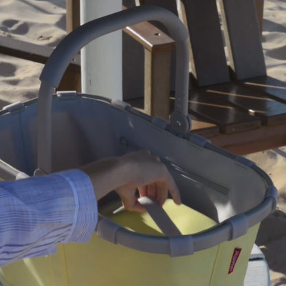 coolerbag S pocket silver crackle coolerbag S pocket Reisenthel